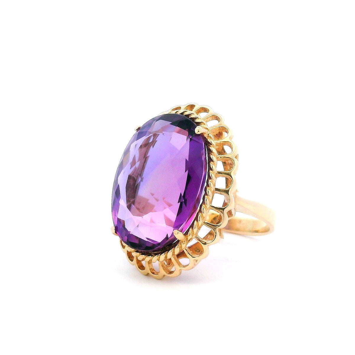 14K Oval Amethyst Antique Ring