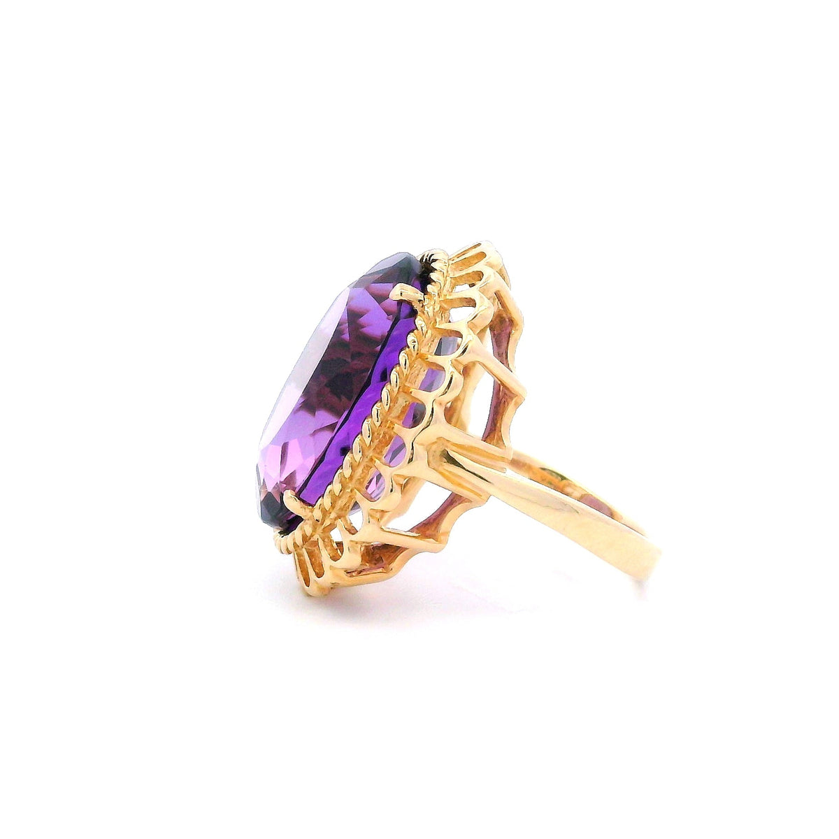 14K Oval Amethyst Antique Ring