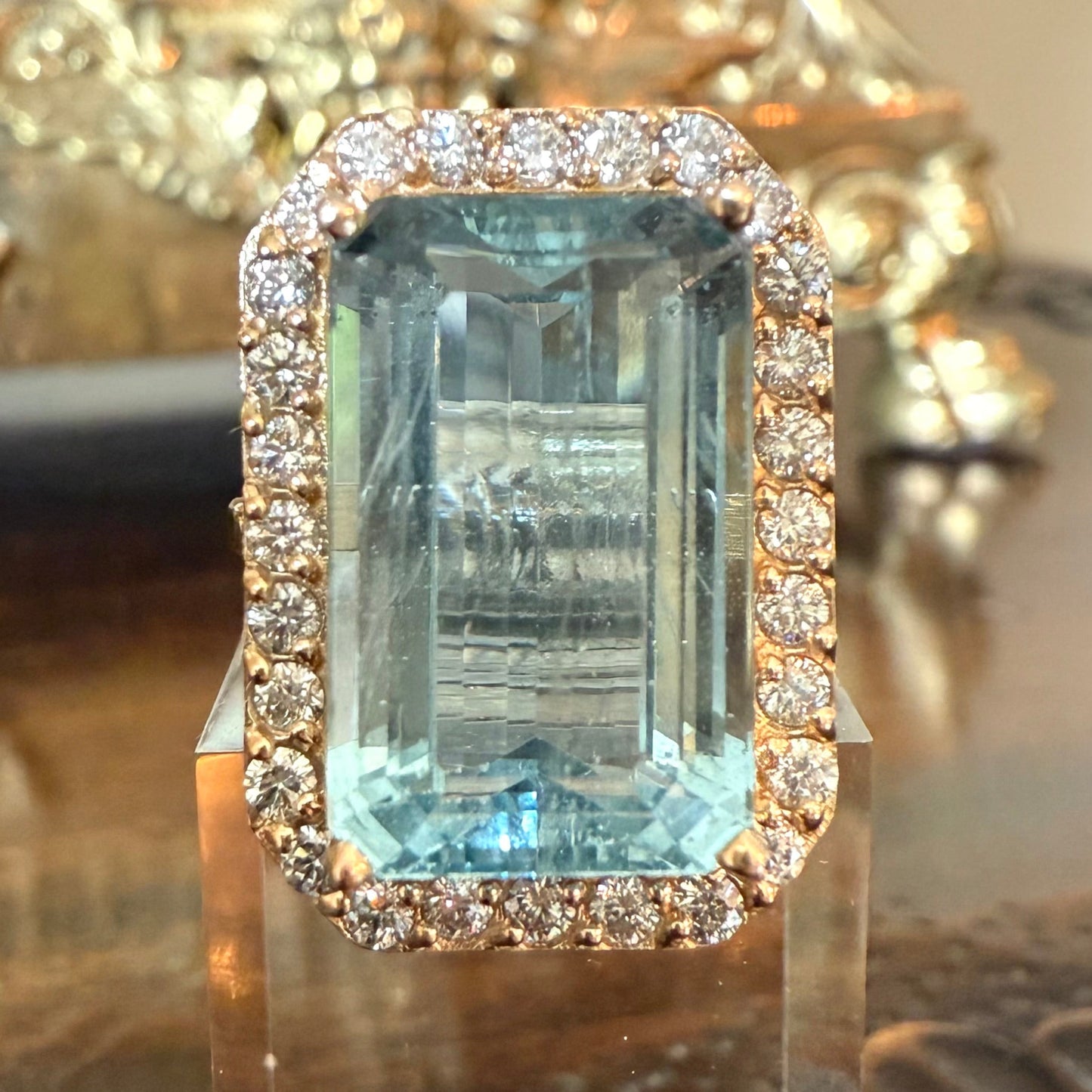 14K 10.43 CT Aquamarine and Diamond Ring