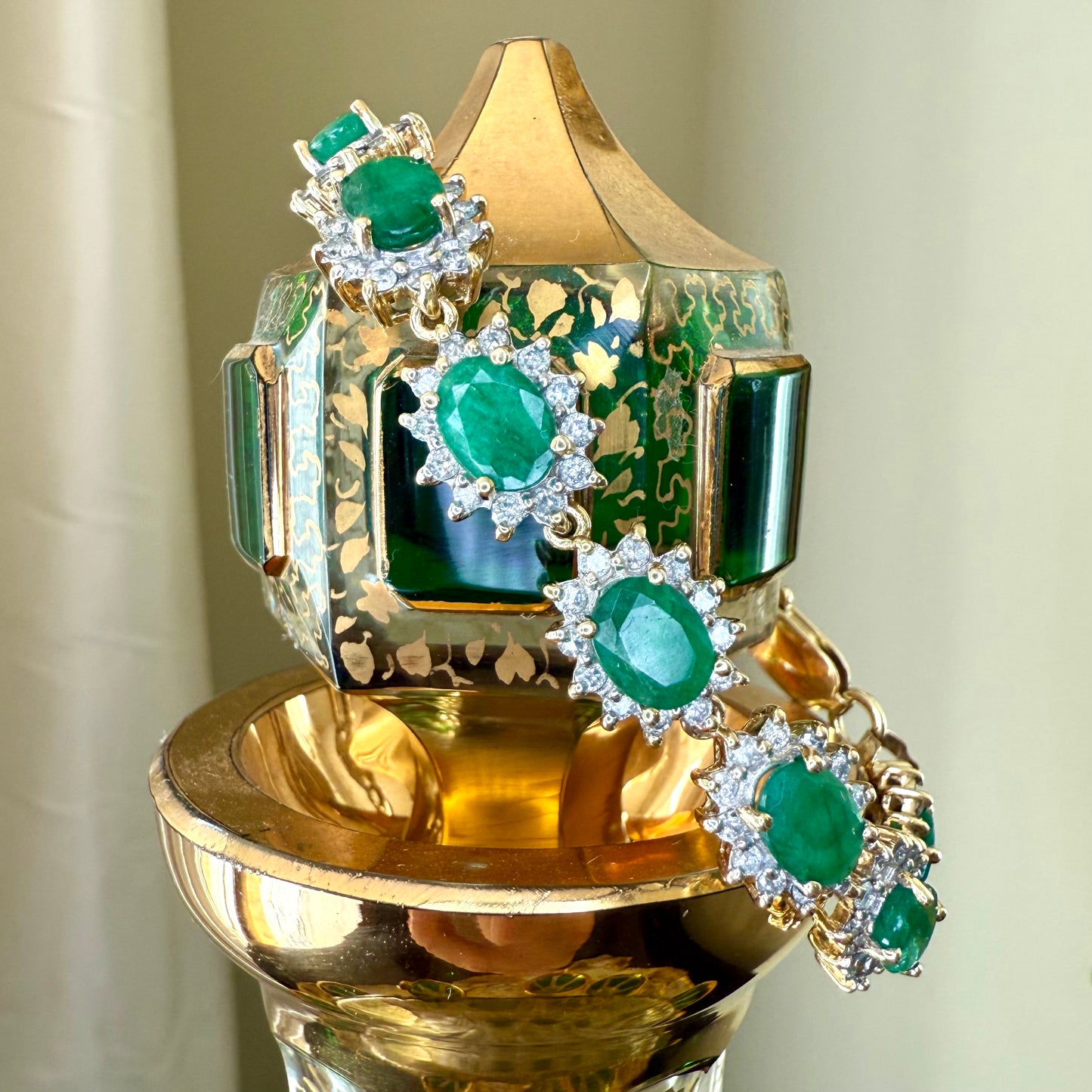 14K 13.25 CT Emerald Flower Bracelet-GIA Appraisal Included