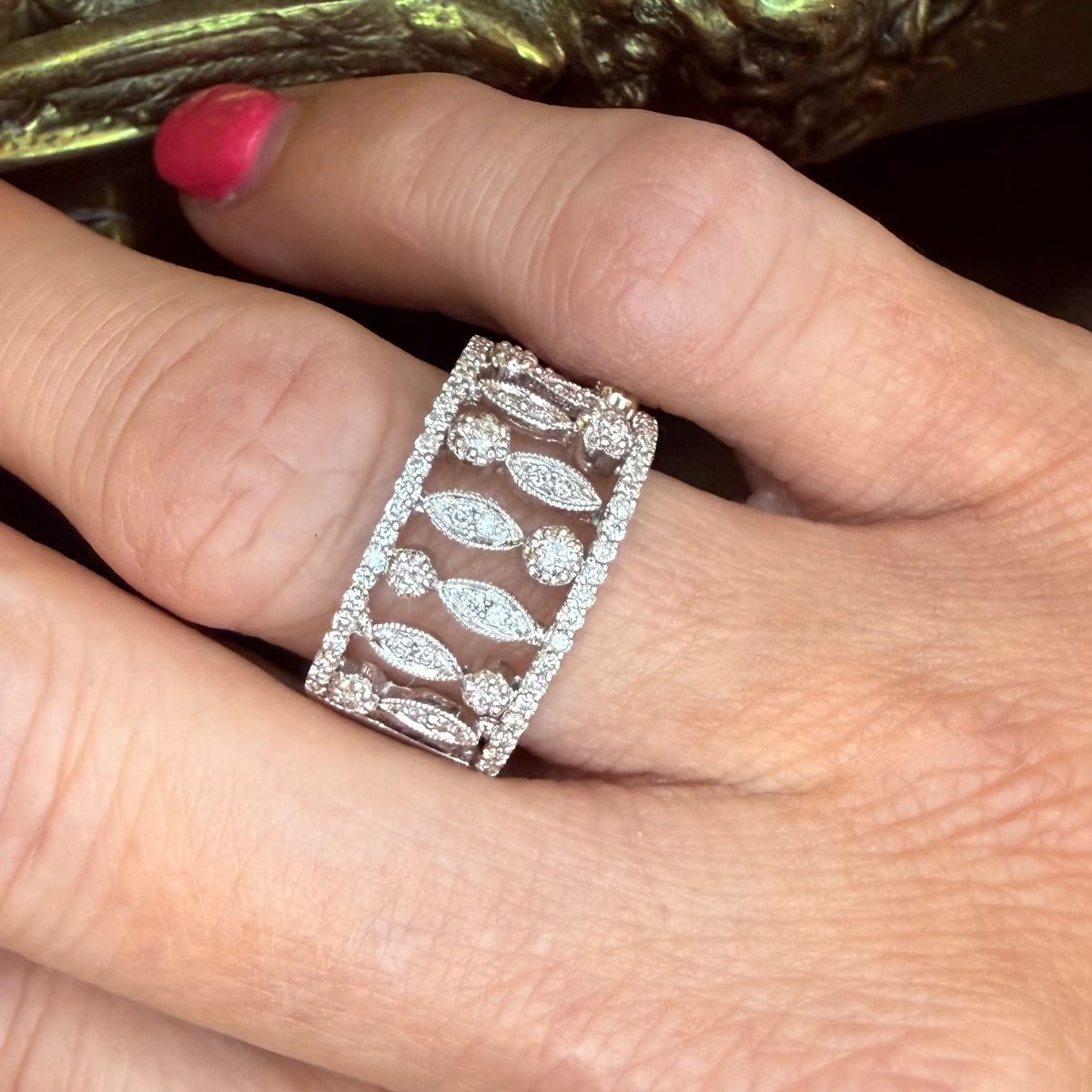 14k White Gold Diamond Band