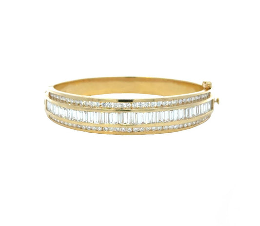 14k 9.8 CTW Diamond Bangle