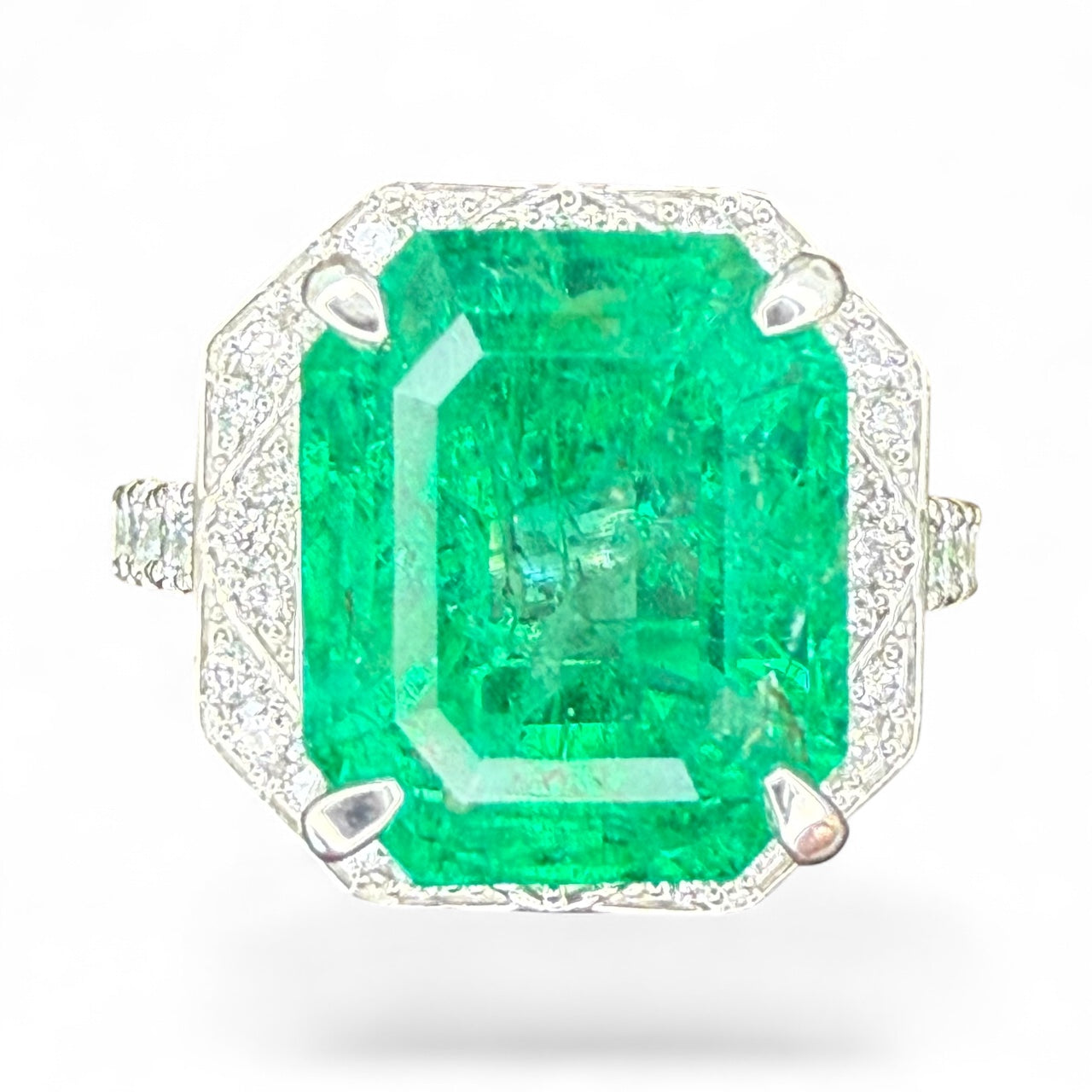Platinum 6.55 CT Colombian Emerald and .68 CTW Diamond Ring- With GIA Cert