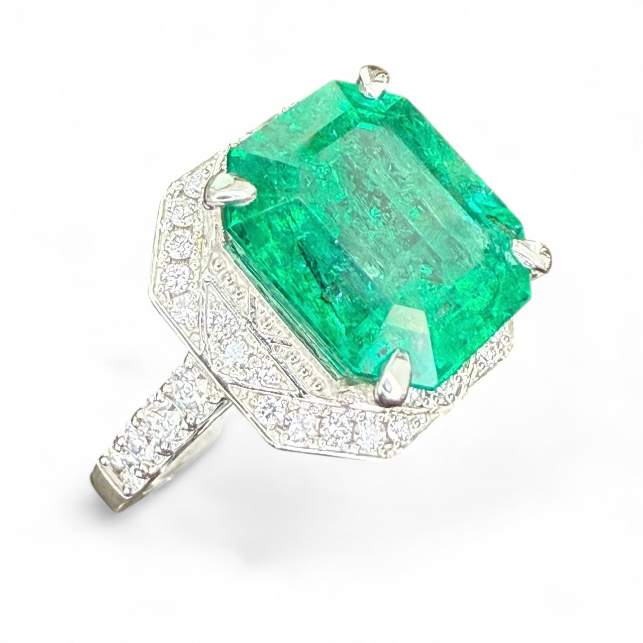 Platinum 6.55 CT Colombian Emerald and .68 CTW Diamond Ring- With GIA Cert