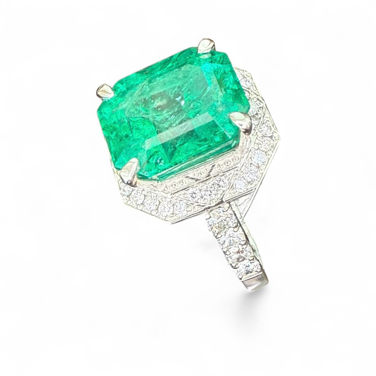 Platinum 6.55 CT Colombian Emerald and .68 CTW Diamond Ring- With GIA Cert