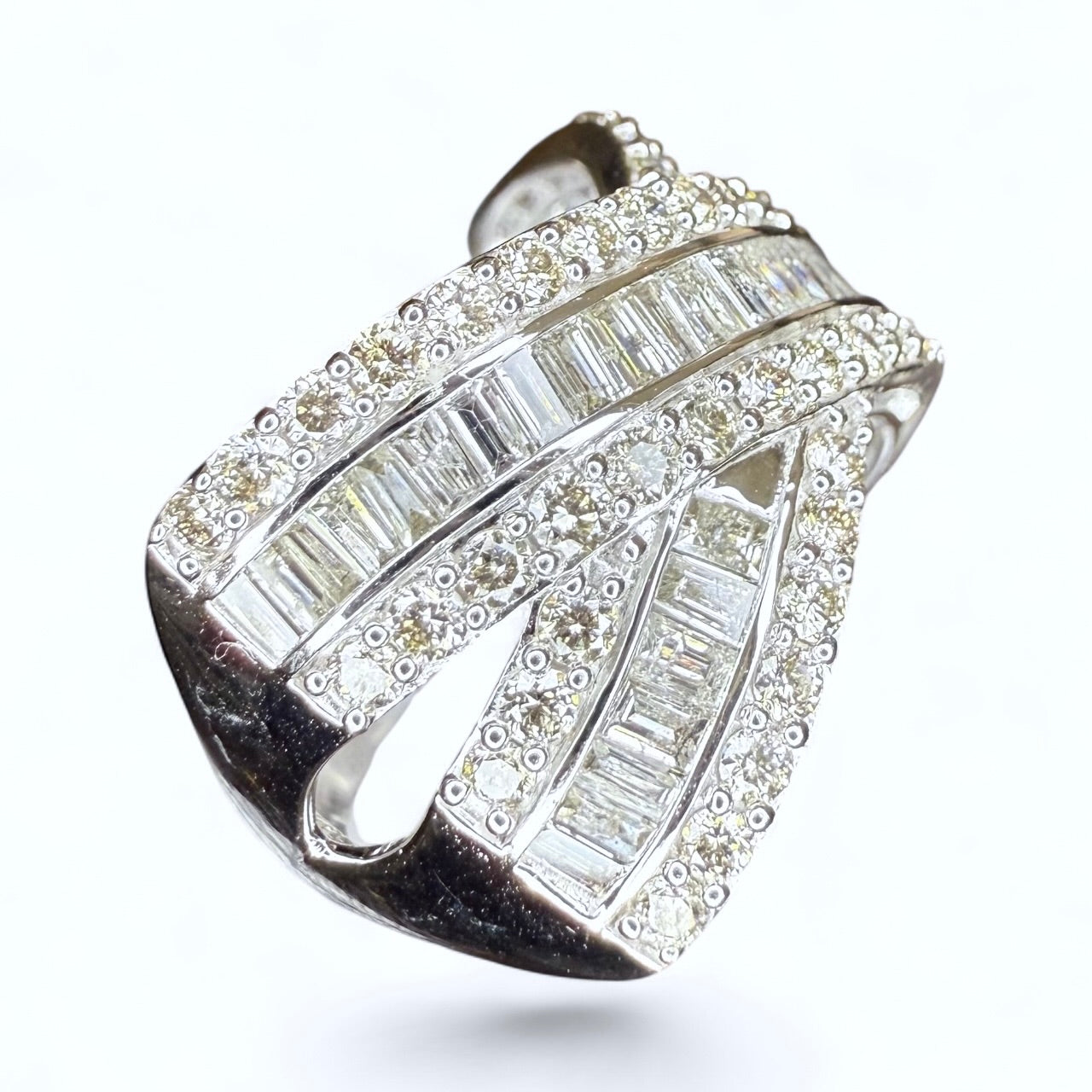 10k 2.00 CTW Diamond Crossover Band