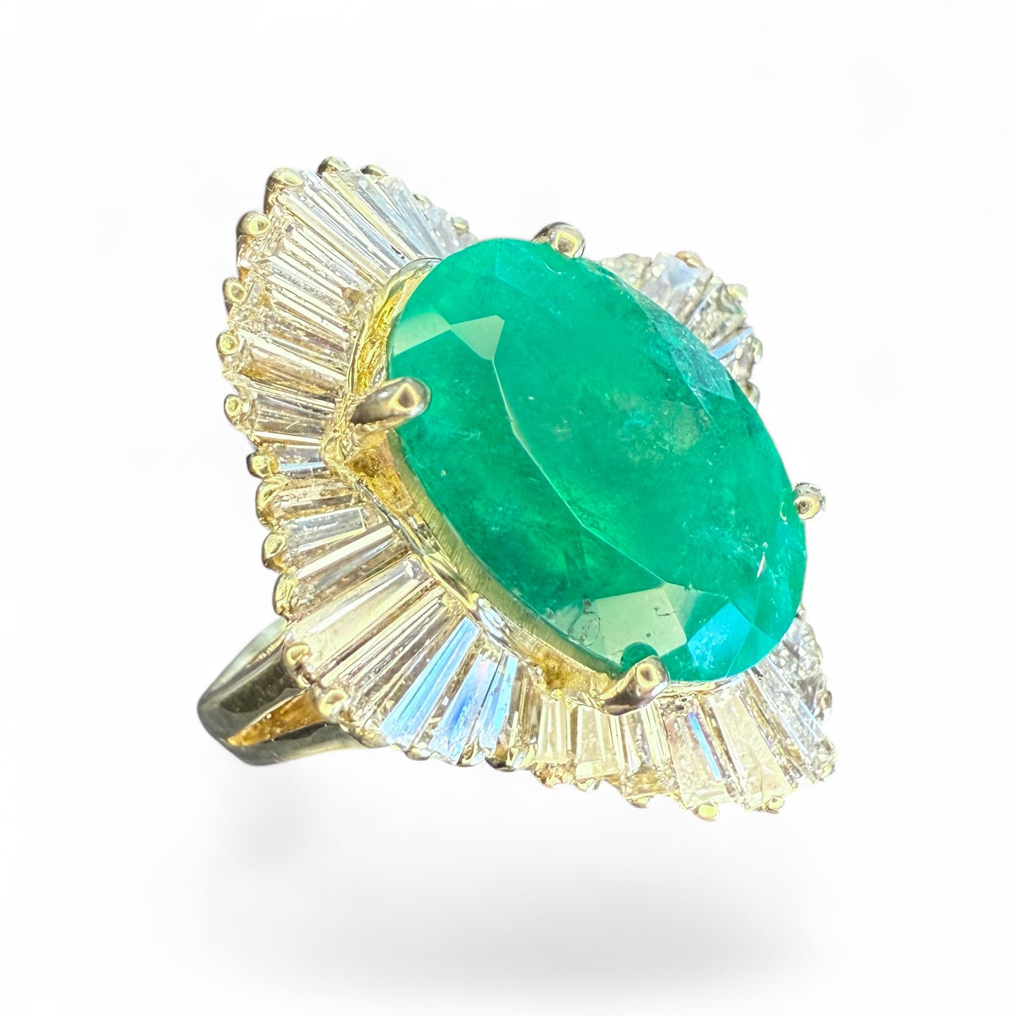 14k 4.52 CT Colombian Emerald and 1.80 CTW Diamond Ring- GIA Appraisal Included